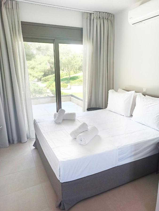 Niovi Villas Никити Екстериор снимка