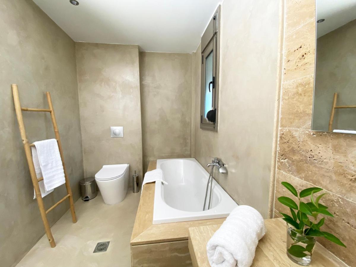 Niovi Villas Никити Екстериор снимка