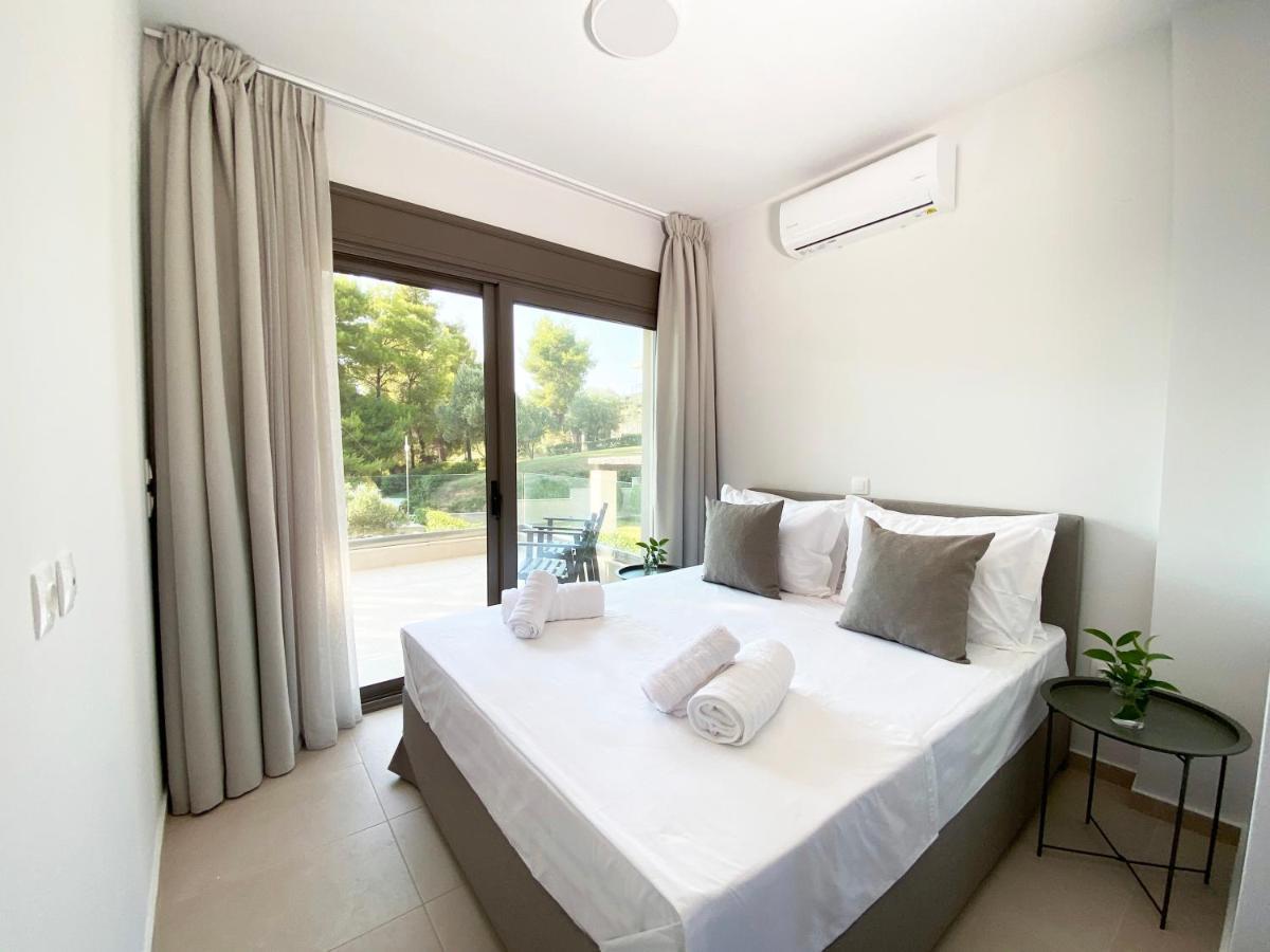 Niovi Villas Никити Екстериор снимка