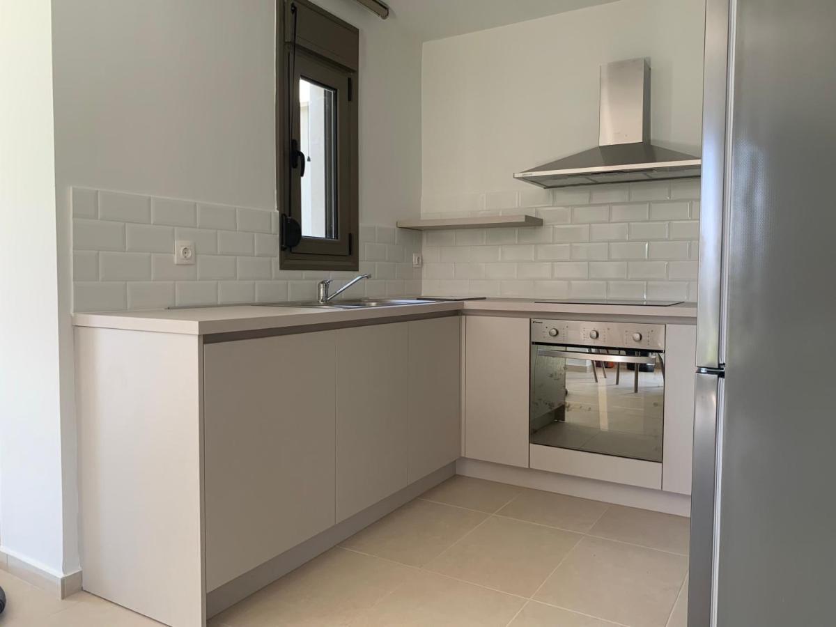 Niovi Villas Никити Екстериор снимка